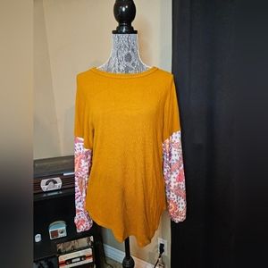 Long sleeve mustard top